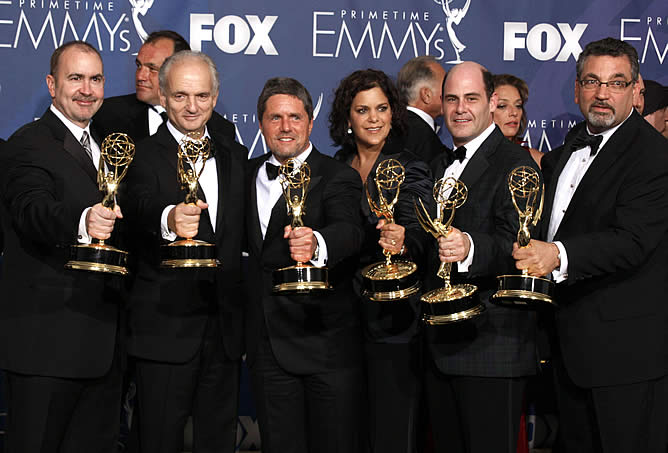 Principales actores de la serie siendo galardonados en los Emmy